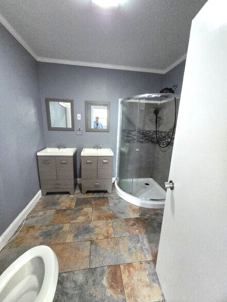 Building Photo - 8 St John St