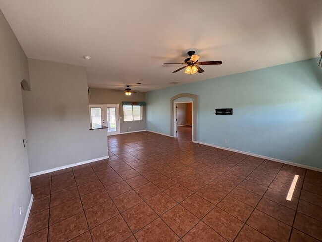 Building Photo - Vail School District Horse property with f...