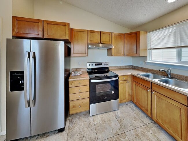 Building Photo - 3026 46th Ave