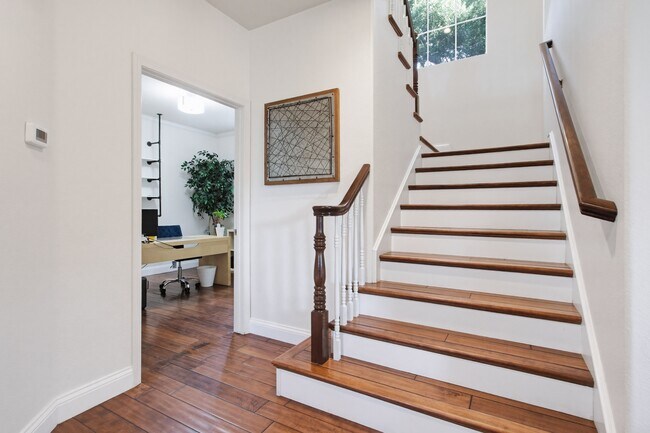 Building Photo - 1317 Gull Ct