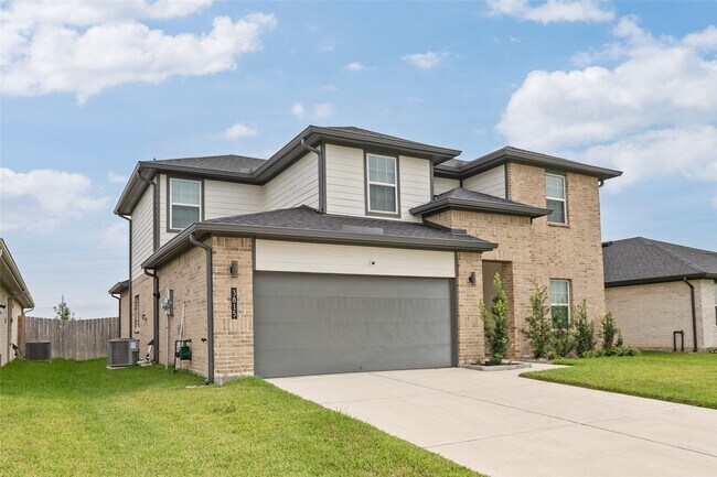 Building Photo - 3815 Pierce Pl Ln