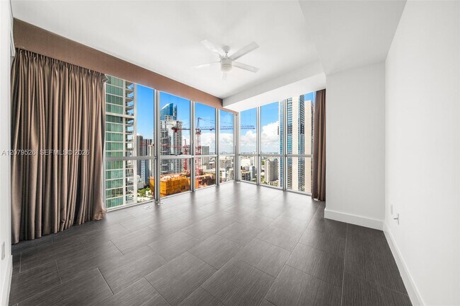 Building Photo - 1100 Biscayne Blvd