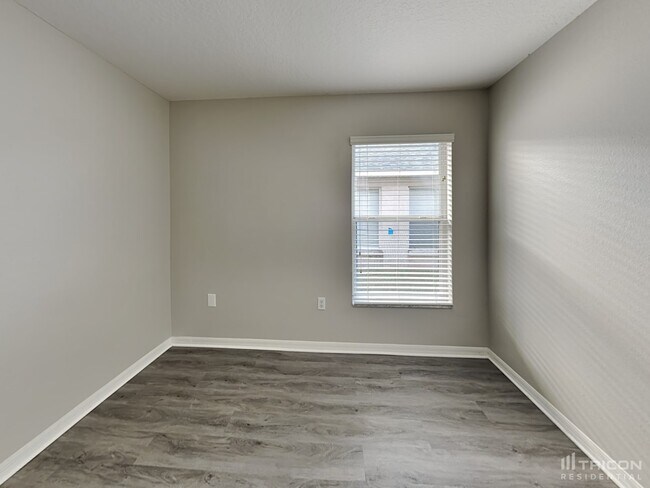 Building Photo - 14131 Colonial Spring Way