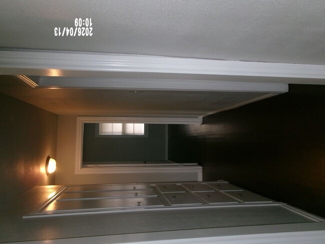 Building Photo - Modern 4-Bedroom Home
