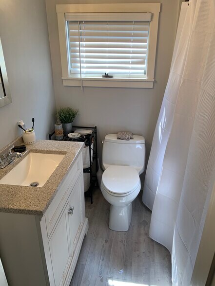 Building Photo - 244 Wales St