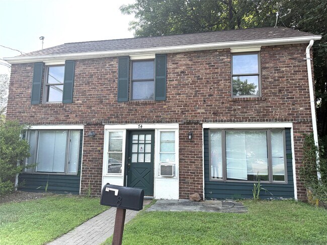Building Photo - 72 American Legion Way