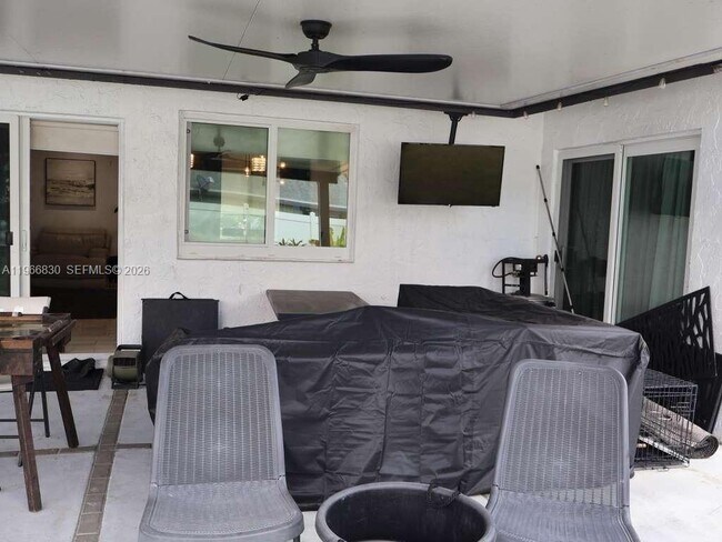 Building Photo - 5505 SW 9th St