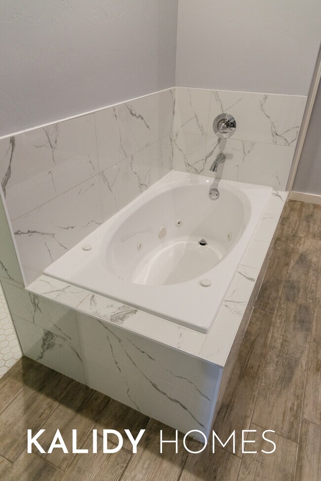 Building Photo - 306 Kirks Holw