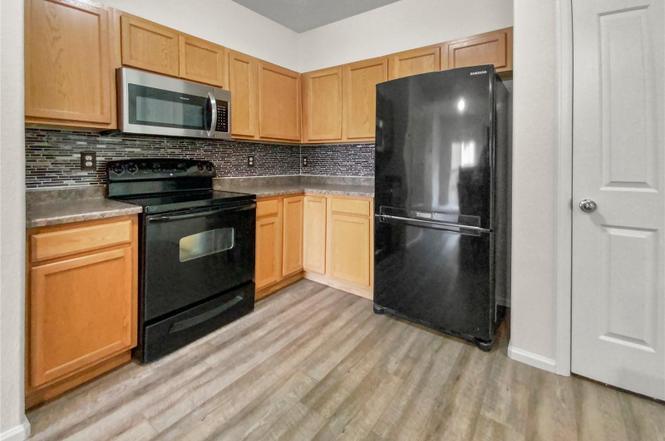 Kitchen with pantry - 14700 E 104th Ave