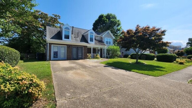 Building Photo - 1585 Devon Way