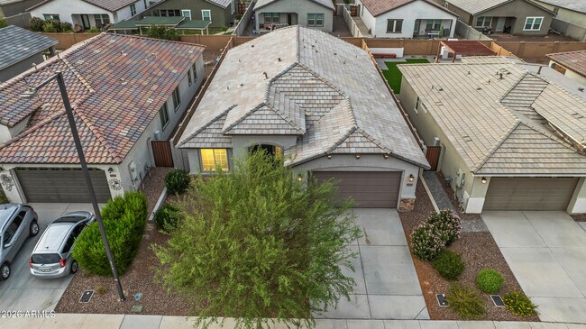 Building Photo - 19568 W Rancho Dr