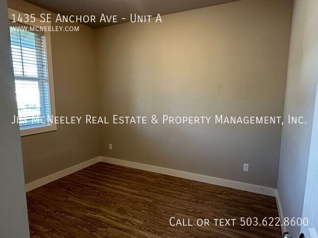 Building Photo - 1435 SE Anchor Ave