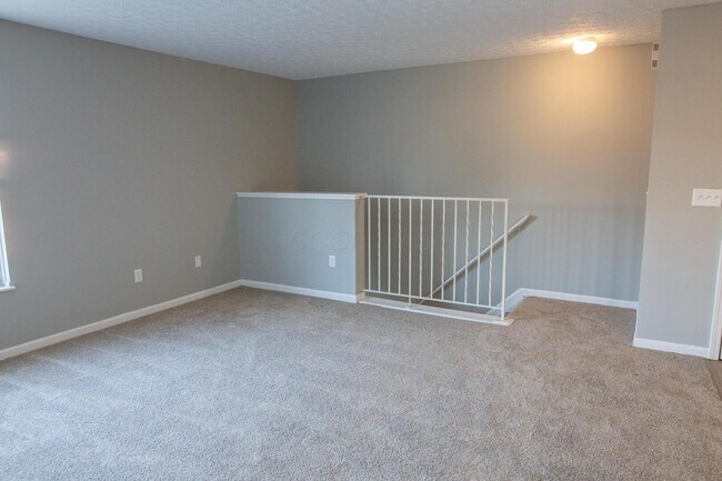 Building Photo - 5516 Cedar Springs