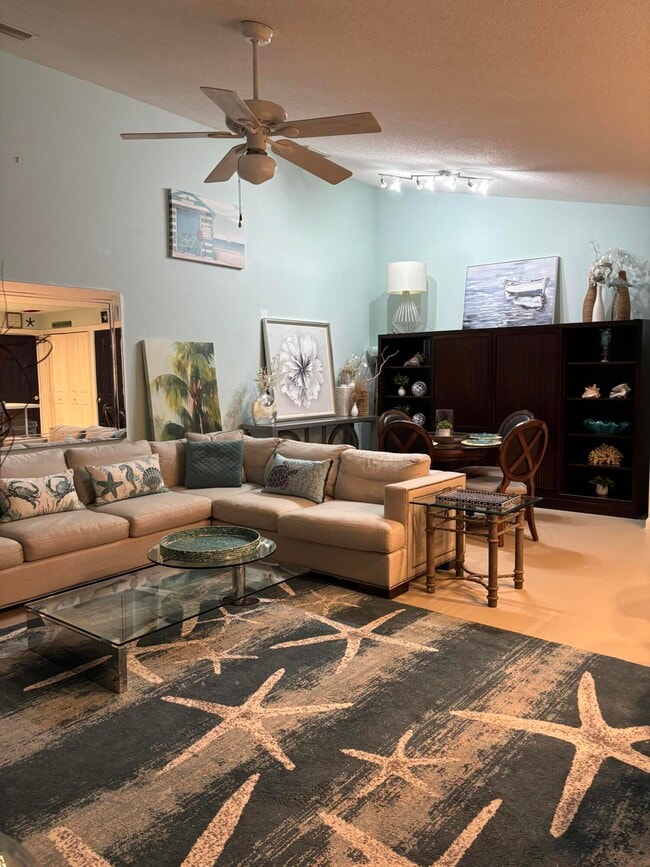 Building Photo - 7104 Geminata Oak Ct