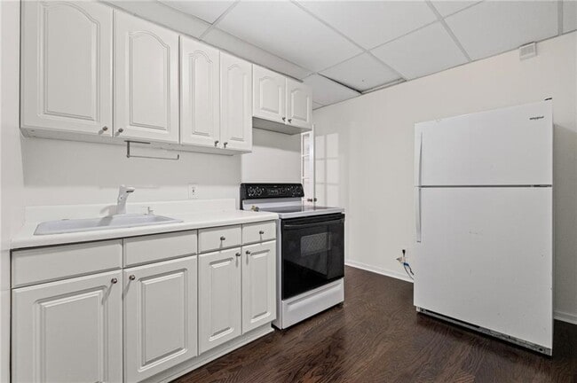 Building Photo - 130 Sable Pointe Dr