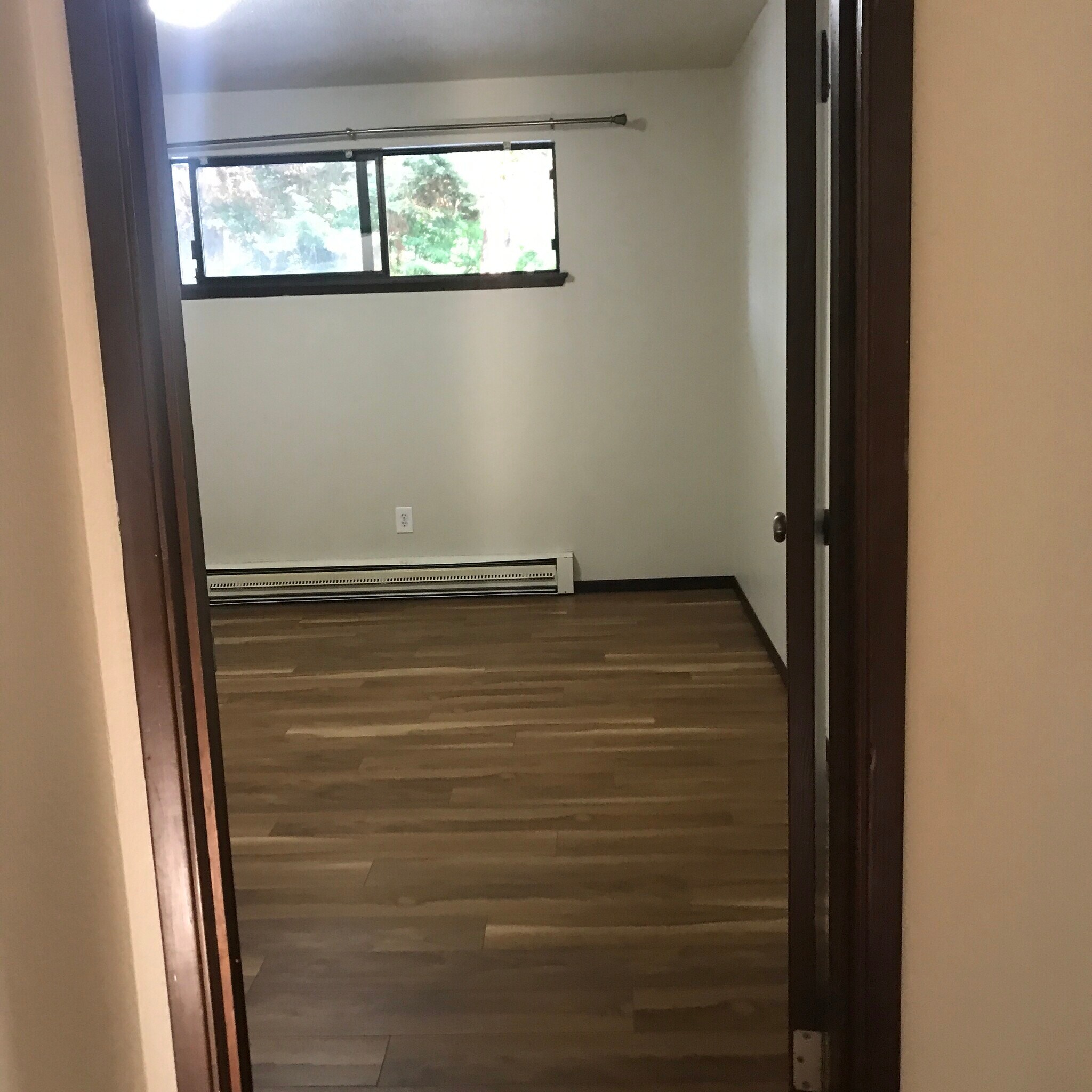 7836 larger bedroom - 7834 Custer Rd W