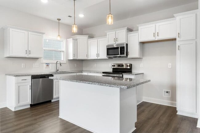 Building Photo - 2616 Rafiki Dr