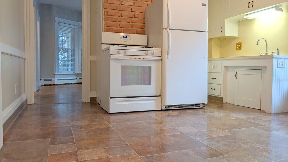 Building Photo - 6 Prospect St