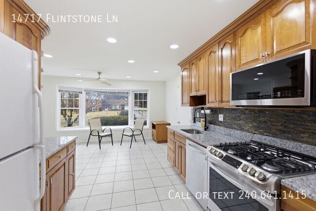Building Photo - 14717 Flintstone Ln