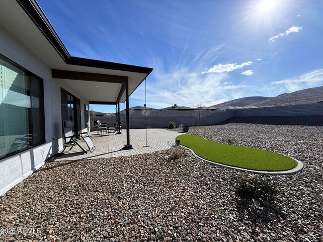 Building Photo - 5843 E Killen Loop