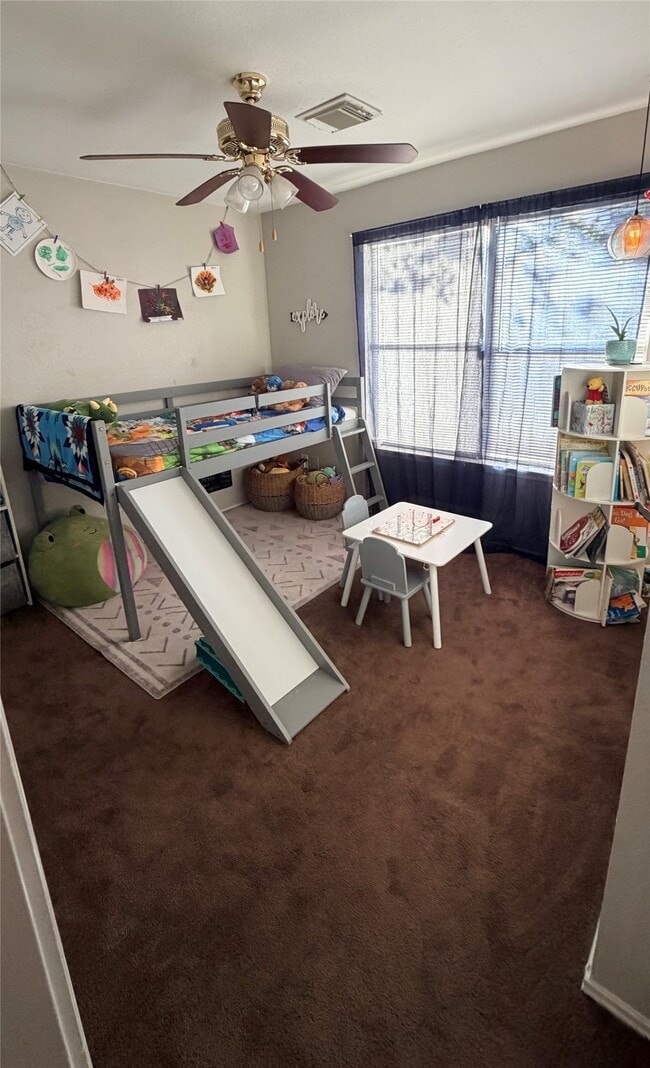 Building Photo - 12006 Madison Oak St