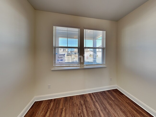 Building Photo - 5956 Hagar Vly Dr