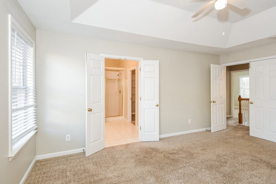 Building Photo - 3602 Bancroft Main NW