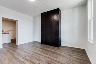 Building Photo - 1223 Arlington Ave
