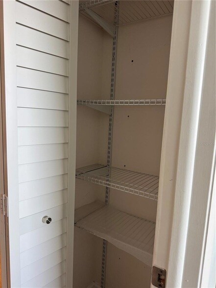 Building Photo - 7902 Sailboat Key Blvd S