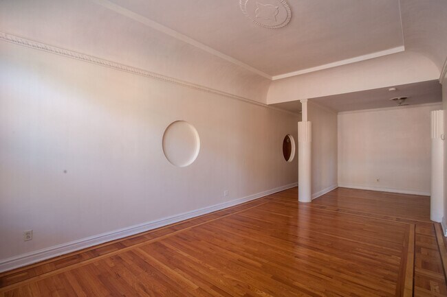 Building Photo - 1BD's in Clayton's Treelined Moorlands Nei...