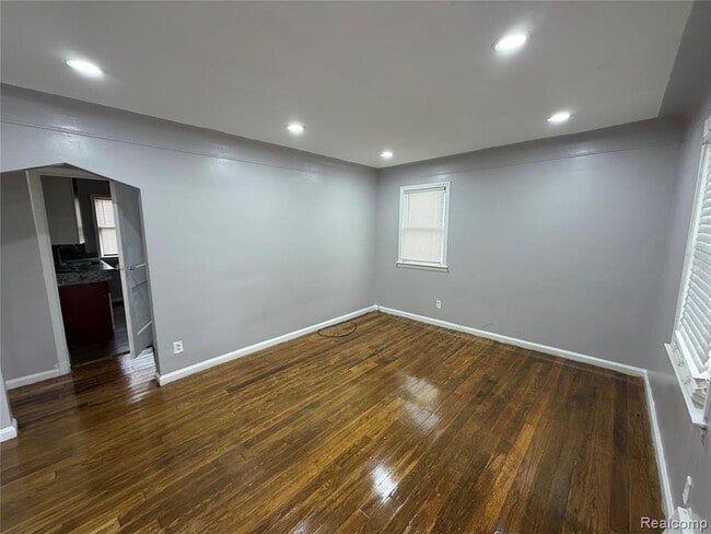 Building Photo - 7784 Mettetal St