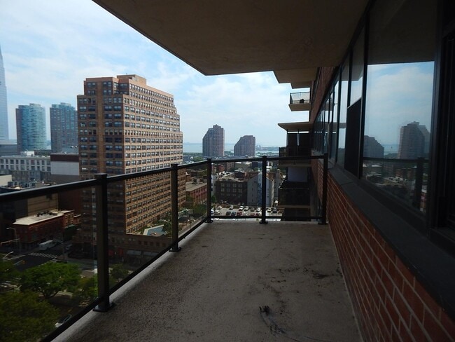 Building Photo - 270 Marin Blvd