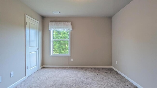 Building Photo - 3668 Acorn Dr