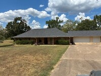 Building Photo - 579 CR 5420
