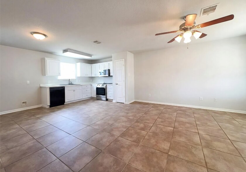 Building Photo - 2310 Redfish Dr