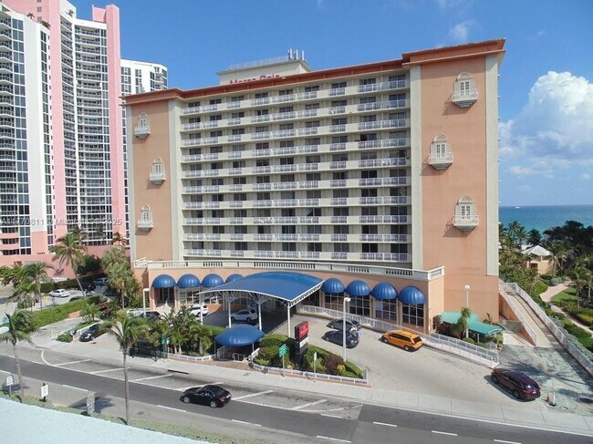 Primary Photo - 19201 Collins Ave
