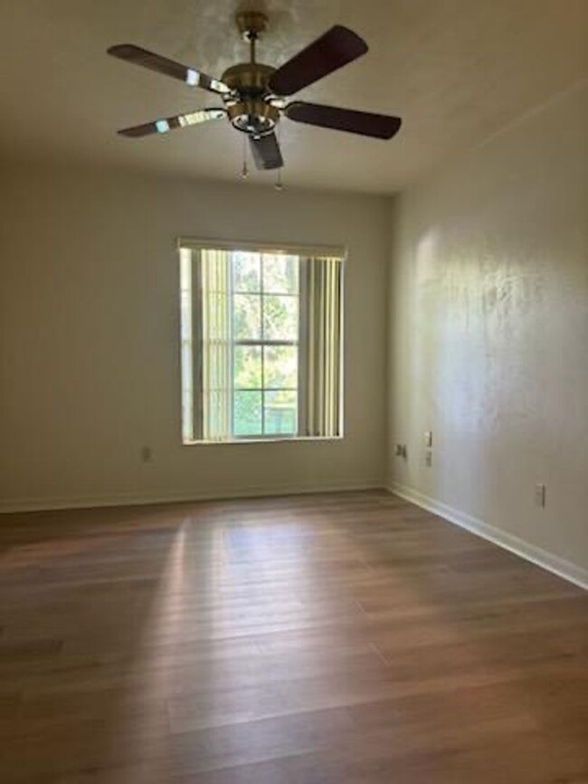 Primary Photo - 2 bedroom 1 bath NEWLY RENOVATED DUPLEX