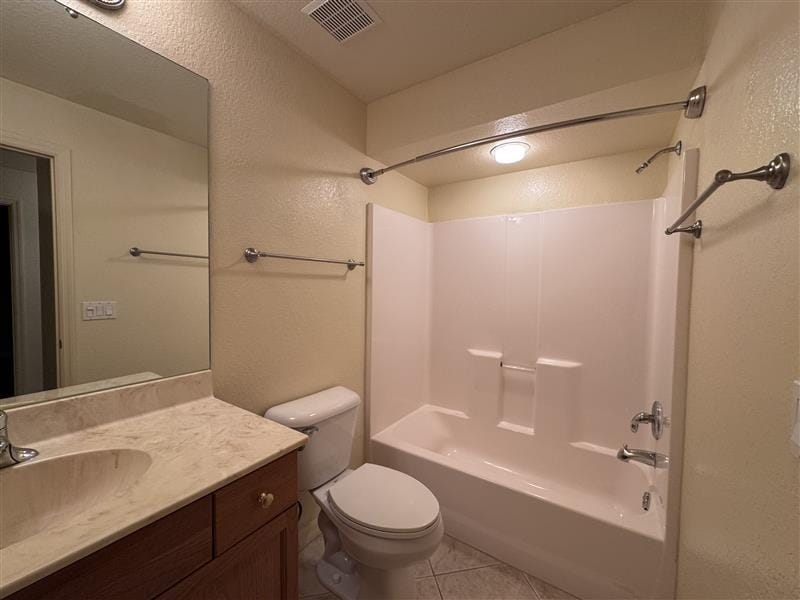 Building Photo - 600 Mirabella Cir