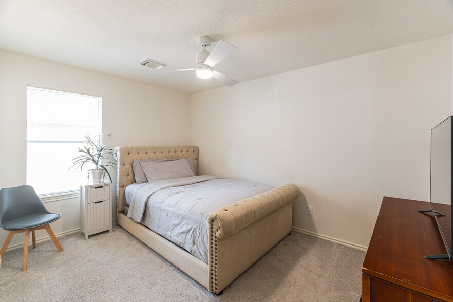 Building Photo - 46 S Wynnoak Cir