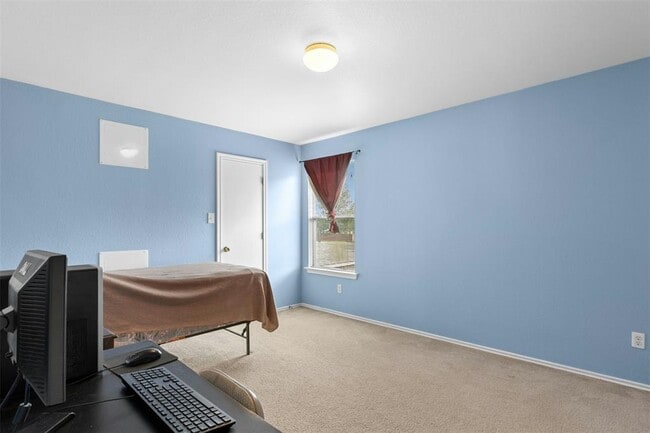 Building Photo - 203 Pheasant Trail