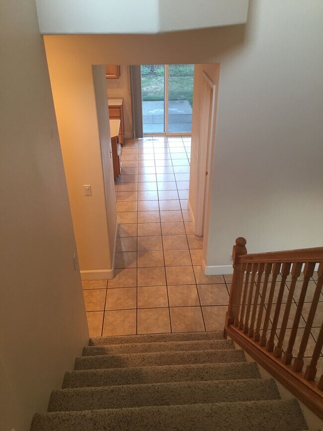 Building Photo - 2057 Berwin Ln