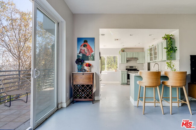 Building Photo - 467 Canyon Vista Dr