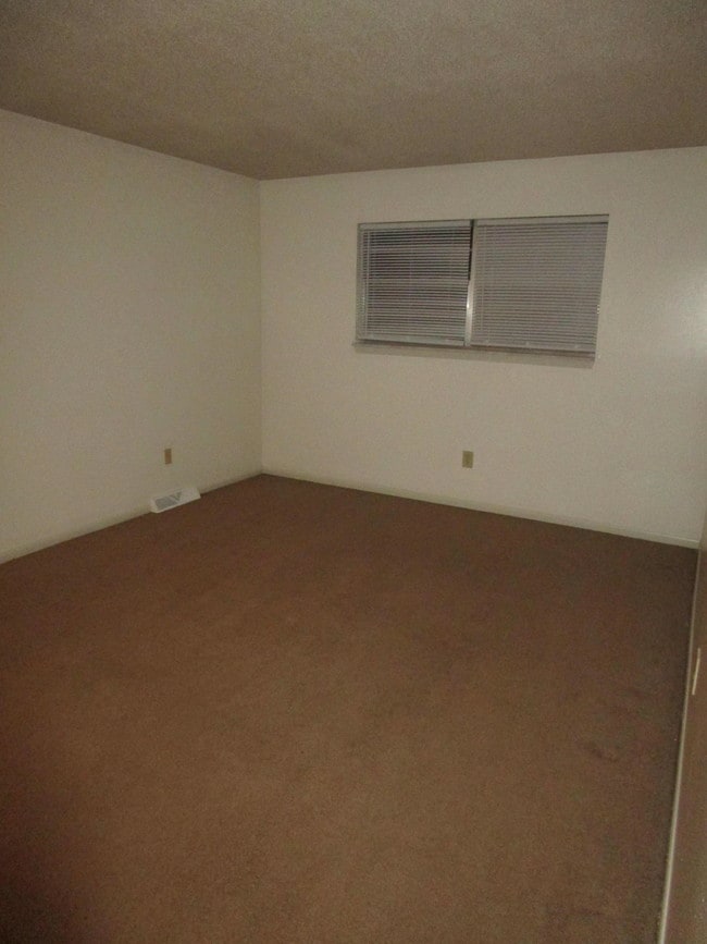 Building Photo - 4325 W Bethany Dr