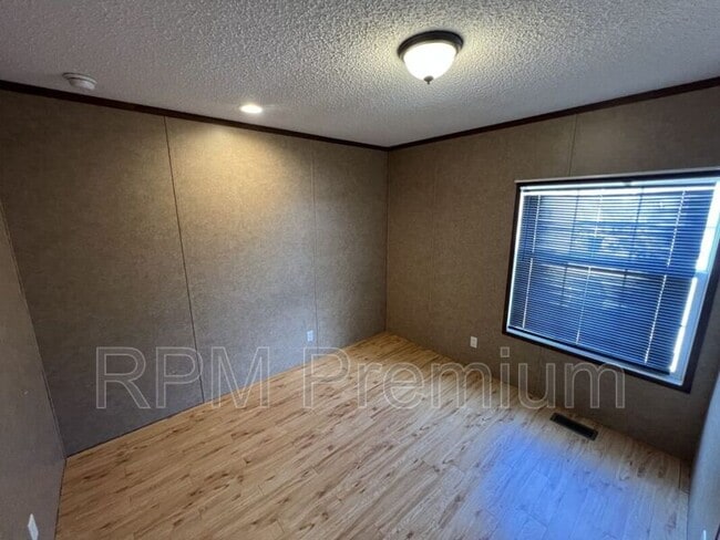 Building Photo - 5510 Lavey Ln