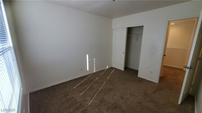 Building Photo - 962 Grand Cerritos Ave