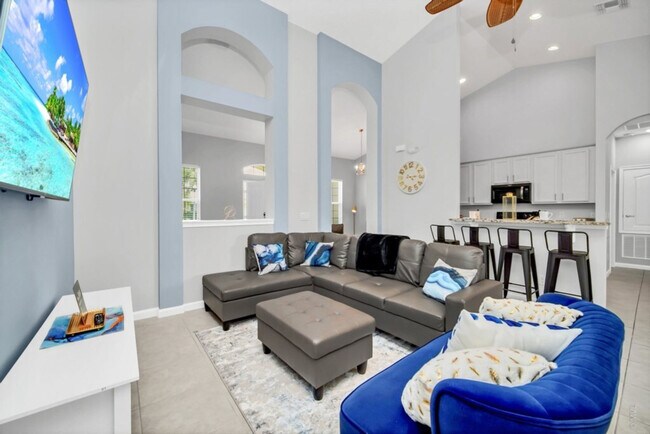 Building Photo - 4168 Oak Tree Dr