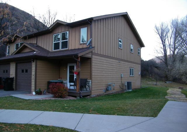 Primary Photo - 143 White Horse Pl