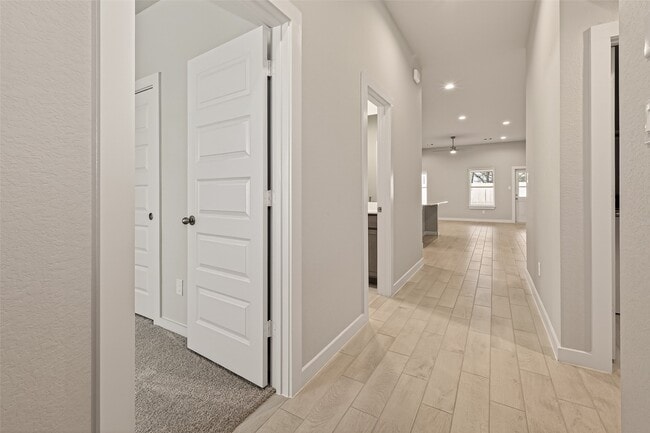 Building Photo - 15710 Telge Rdg Ln