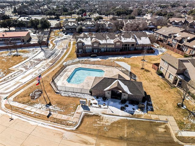 Building Photo - 936 Englewood Ln