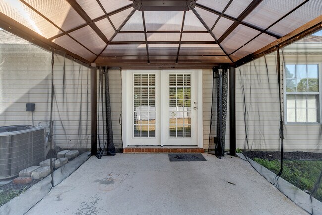 Building Photo - 19 Aquinnah Dr